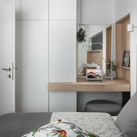 Maruna House *