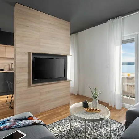 Maruna House ماسلينتسا