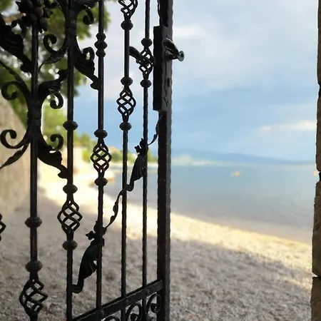 Maruna House Apartment