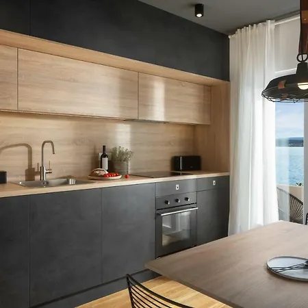 Maruna House *